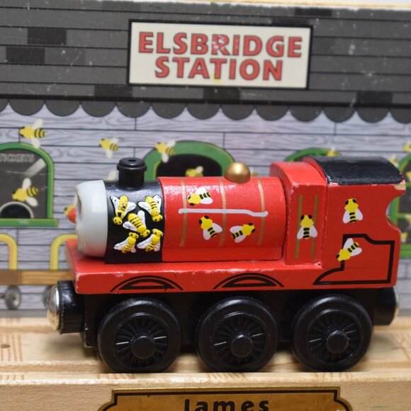 James NO Tender Goes Buzz Buzz Elsbridge Station Limited Edition Canada 603/1800 - Picture 7 of 9